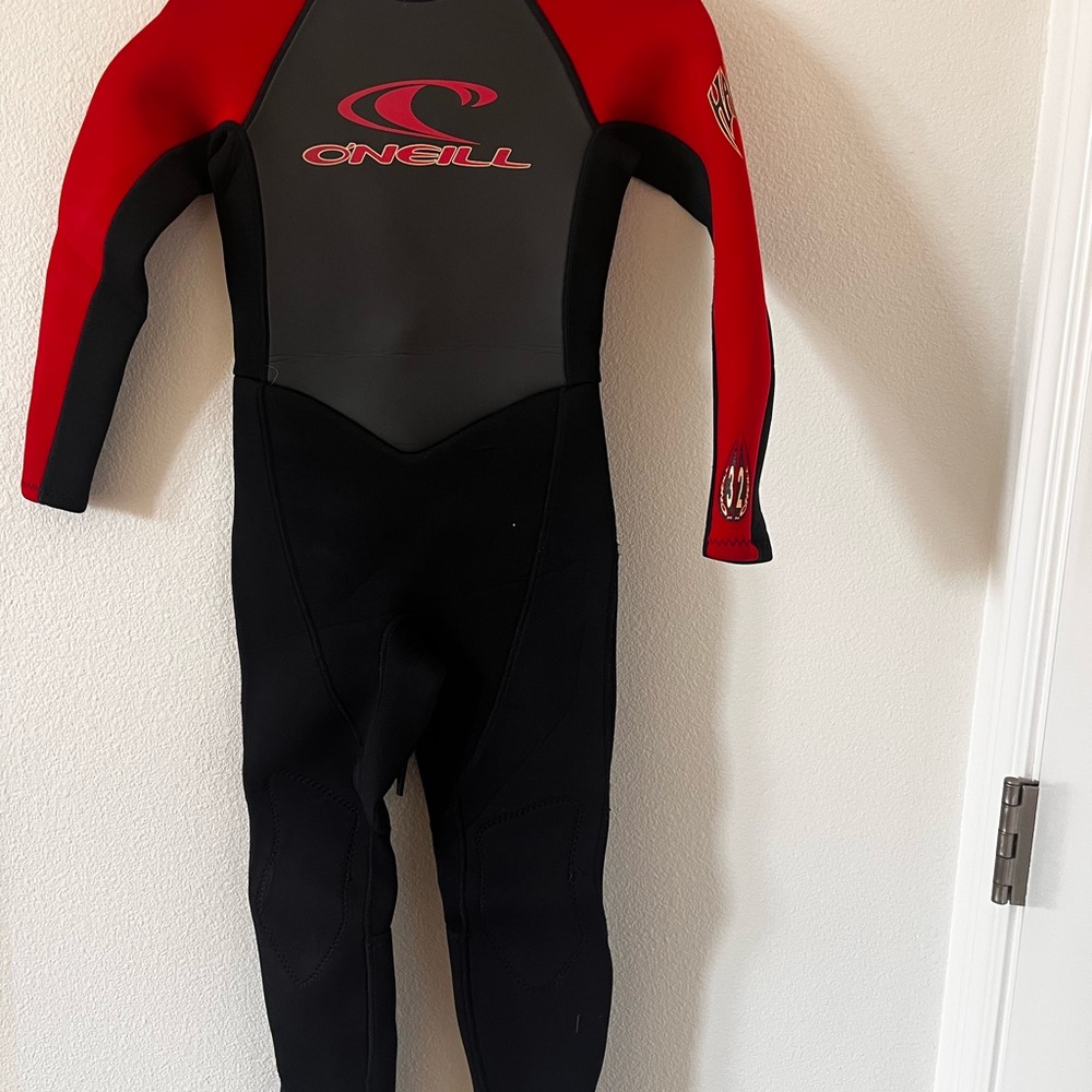 O'Neill Kids Swim Wetsuit - Red and Black, size 8
